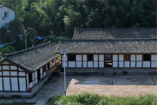 红军政委杨克明故居